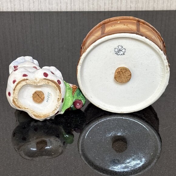 Vintage Clown Salt & Pepper Shakers Set Acrobat Drum with Original Cork Japan - Picture 7 of 10
